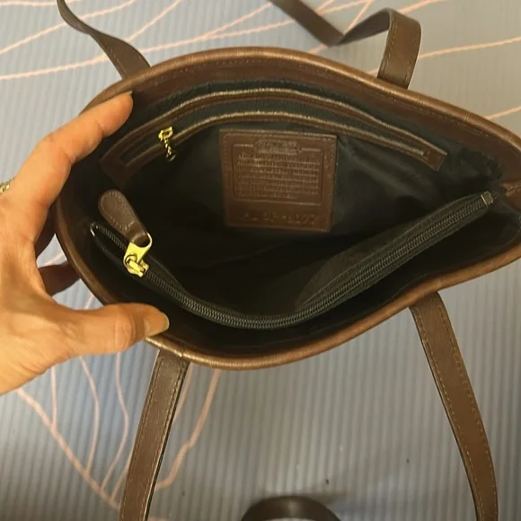 Vintage Coach Dark Brown Tote Bag - Picture 6 of 8